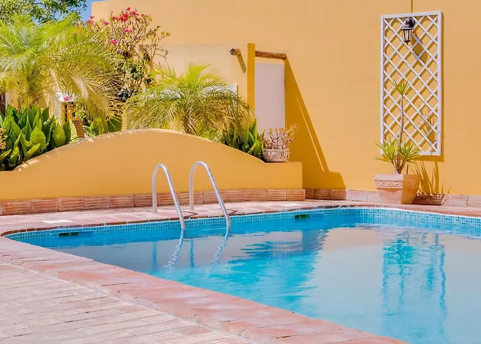 Quinta Almargem Lusitano - مزرعة للإقامة