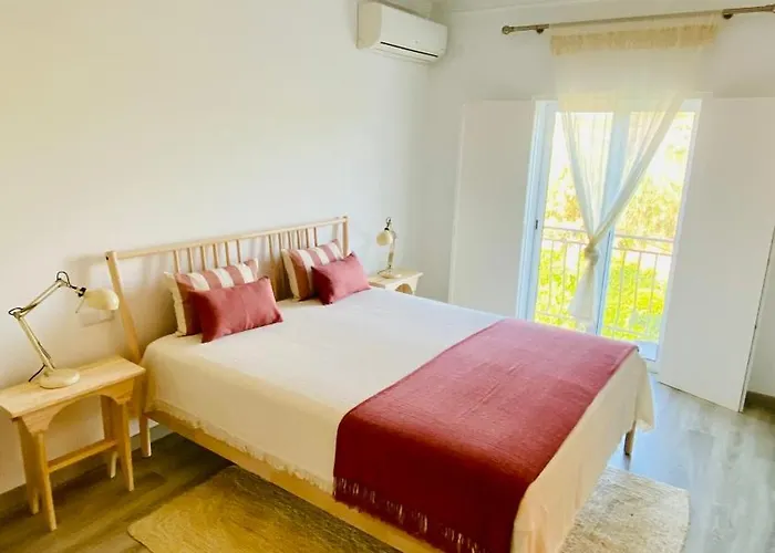 Quinta Almargem Lusitano - * تافيرا